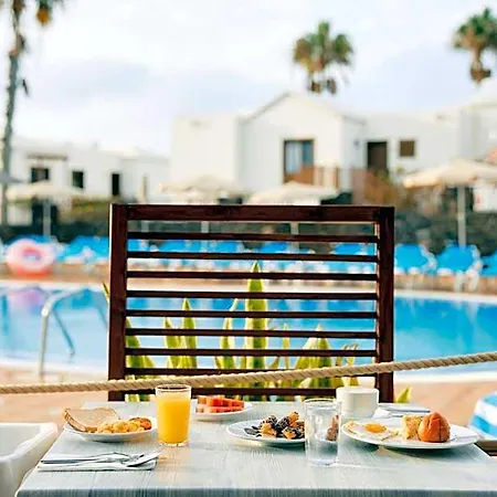 Grupotel Flamingo 2* Playa Blanca (Lanzarote)