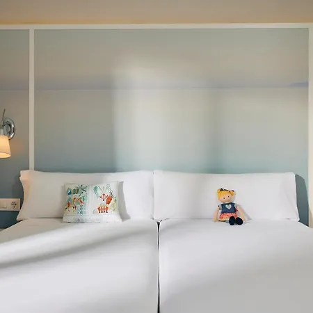 Grupotel Flamingo 公寓式酒店 2*