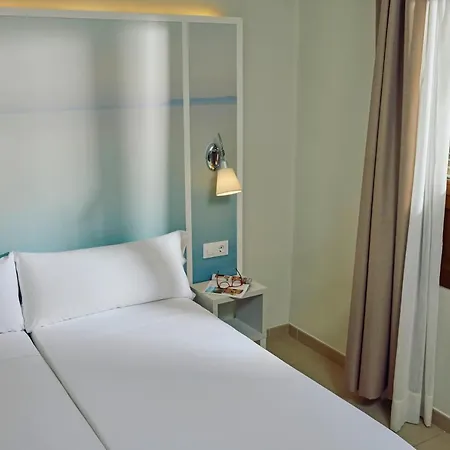 Grupotel Flamingo 2* 普拉亚布兰卡