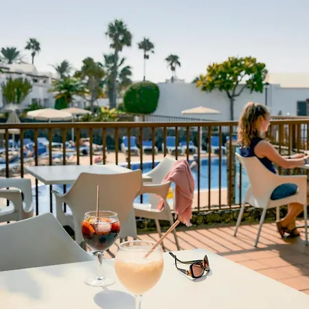 Grupotel Flamingo 公寓式酒店 2*
